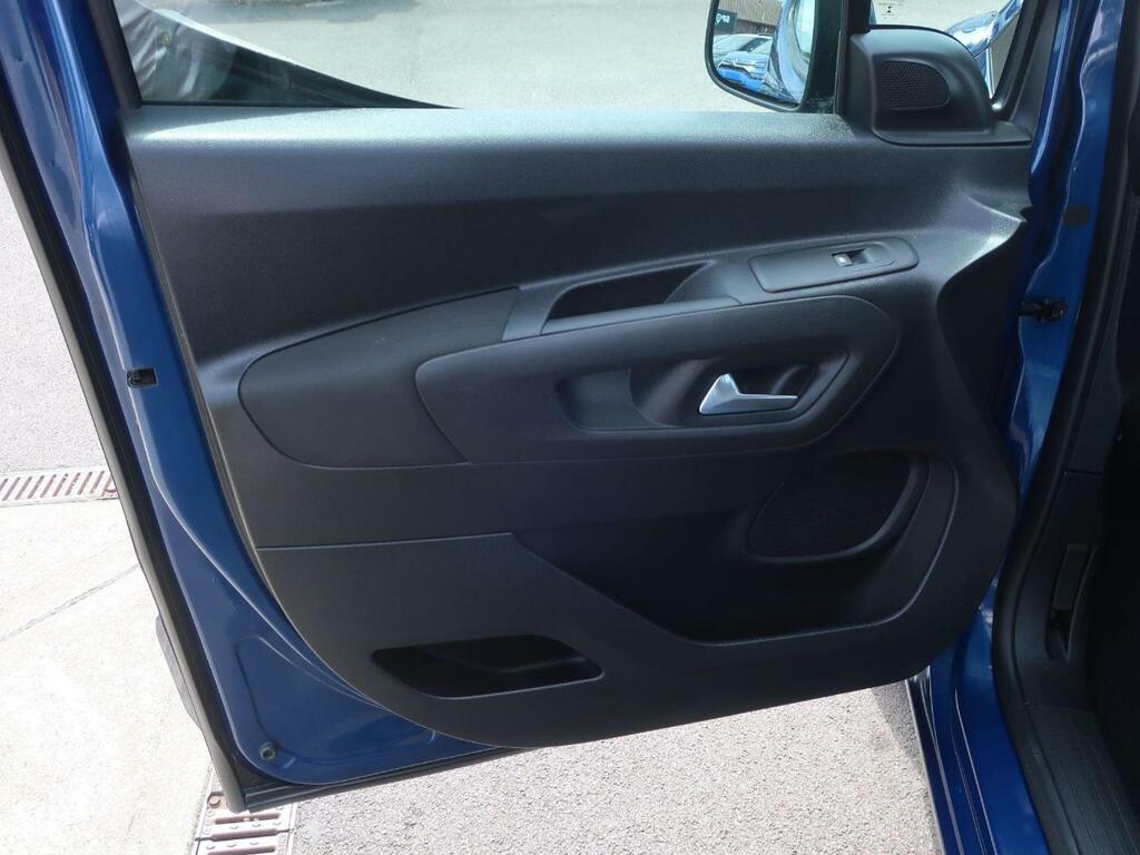 Vauxhall Combo Life 1.5 Turbo D Elite XL Mpv Euro 6 S #38