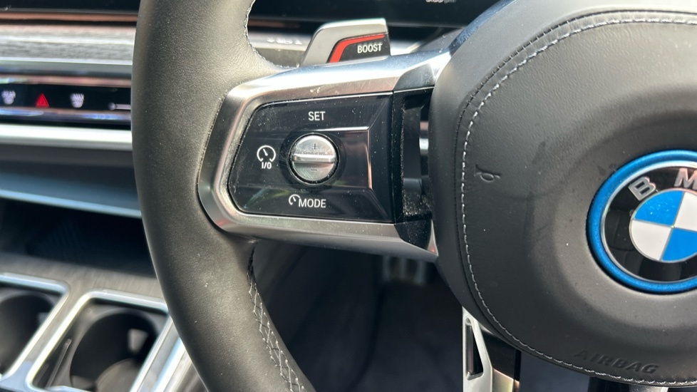 BMW i7 335Kw Edrive50 Excellence 105.7Kwh Blue #66
