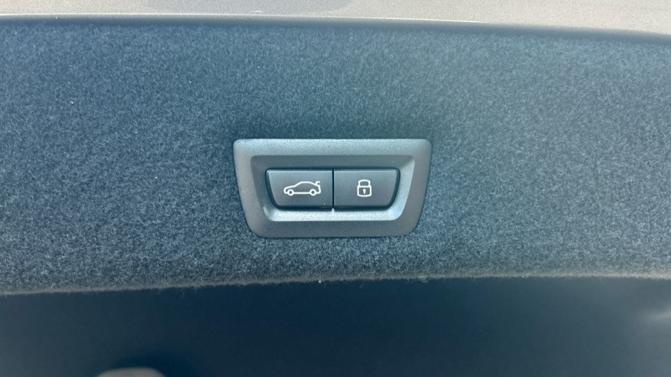 BMW i7 335Kw Edrive50 Excellence 105.7Kwh Blue #48