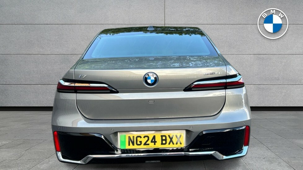 BMW i7 335Kw Edrive50 Excellence 105.7Kwh Blue #15