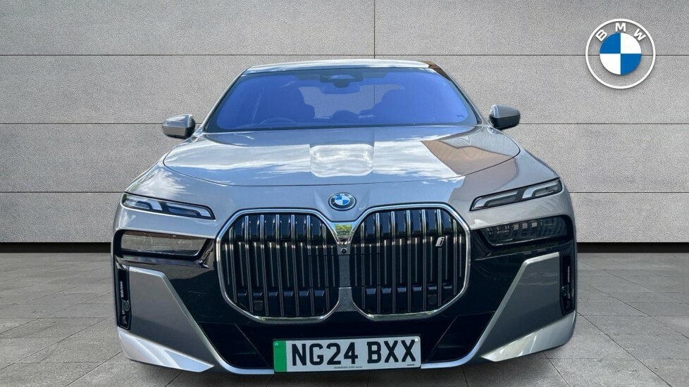 BMW i7 335Kw Edrive50 Excellence 105.7Kwh Blue #16