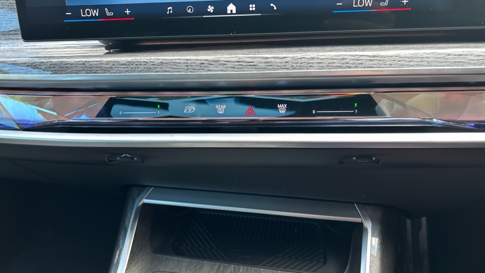 BMW i7 335Kw Edrive50 Excellence 105.7Kwh Blue #83