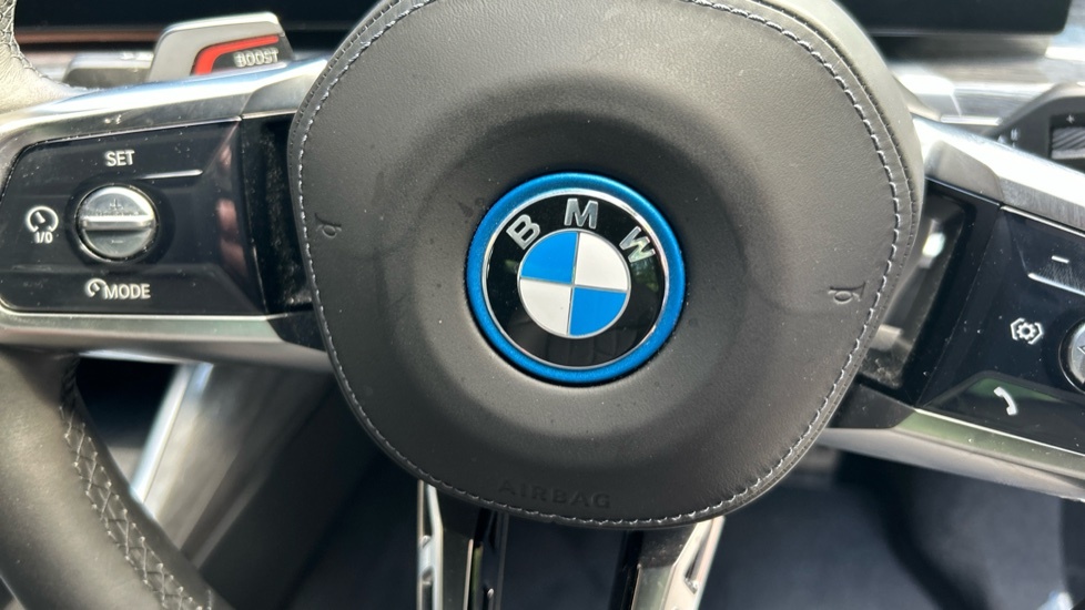 BMW i7 335Kw Edrive50 Excellence 105.7Kwh Blue #65
