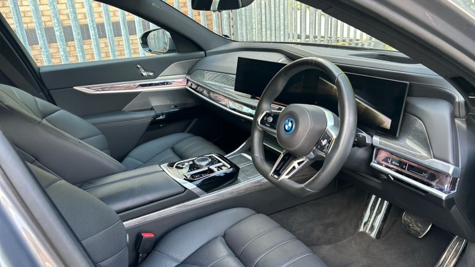 BMW i7 335Kw Edrive50 Excellence 105.7Kwh Blue #6
