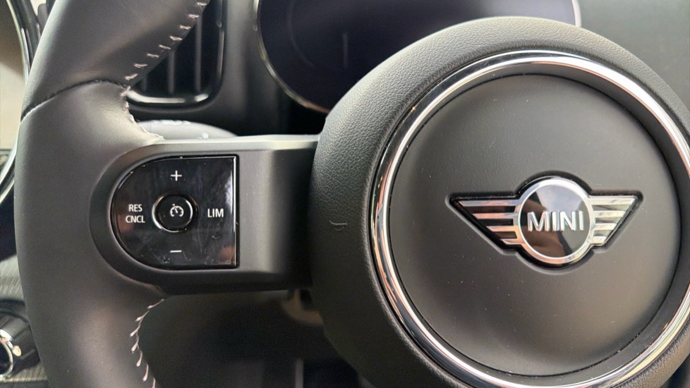 Mini Countryman Countryman Cooper S E Exclusive Black #17