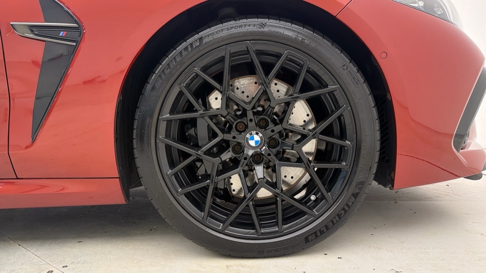 BMW M8 4.4L 4.4 V8 Coupe Steptronic Xdrive Eur Black #14