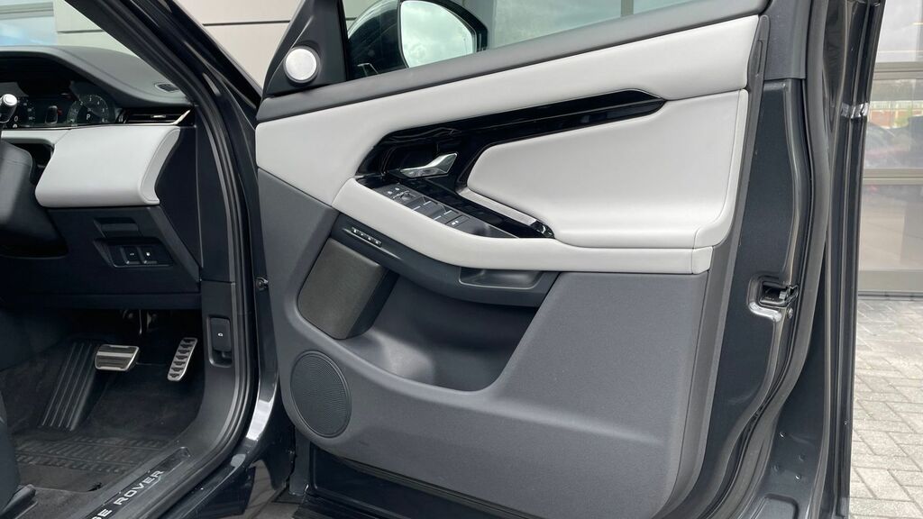 Land Rover Range Rover Evoque P270e 12.17Kwh Edition Euro 6 Black #50
