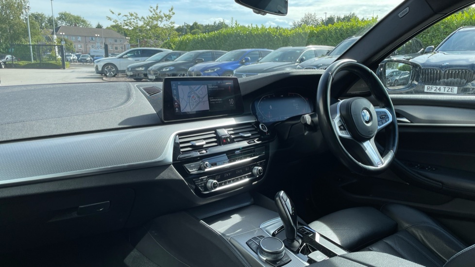 BMW 5 Series 2020 2.0 520D Mht M Sport Touring Hybri Grey #7