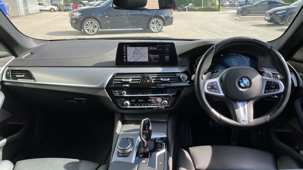 BMW 5 Series 2020 2.0 520D Mht M Sport Touring Hybri Grey #4