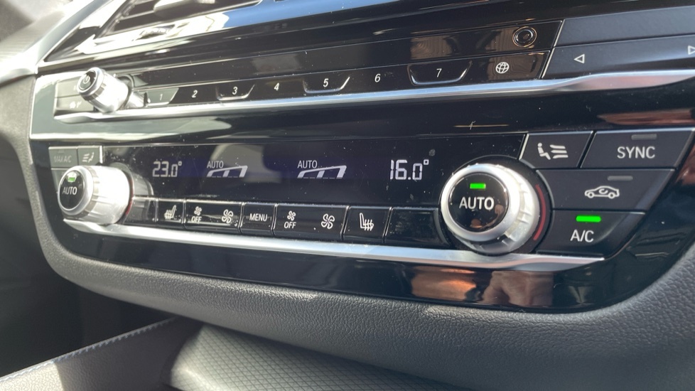 BMW 5 Series 2020 2.0 520D Mht M Sport Touring Hybri Grey #31