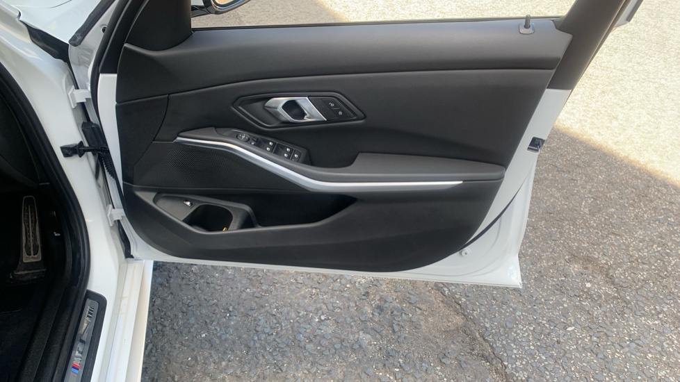 BMW 3 Series 320I M Sport Touring Euro 6 White #45