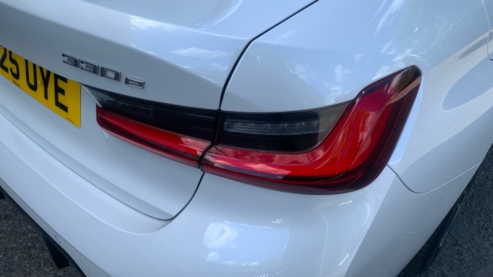 BMW 3 Series 320I M Sport Touring Euro 6 White #22