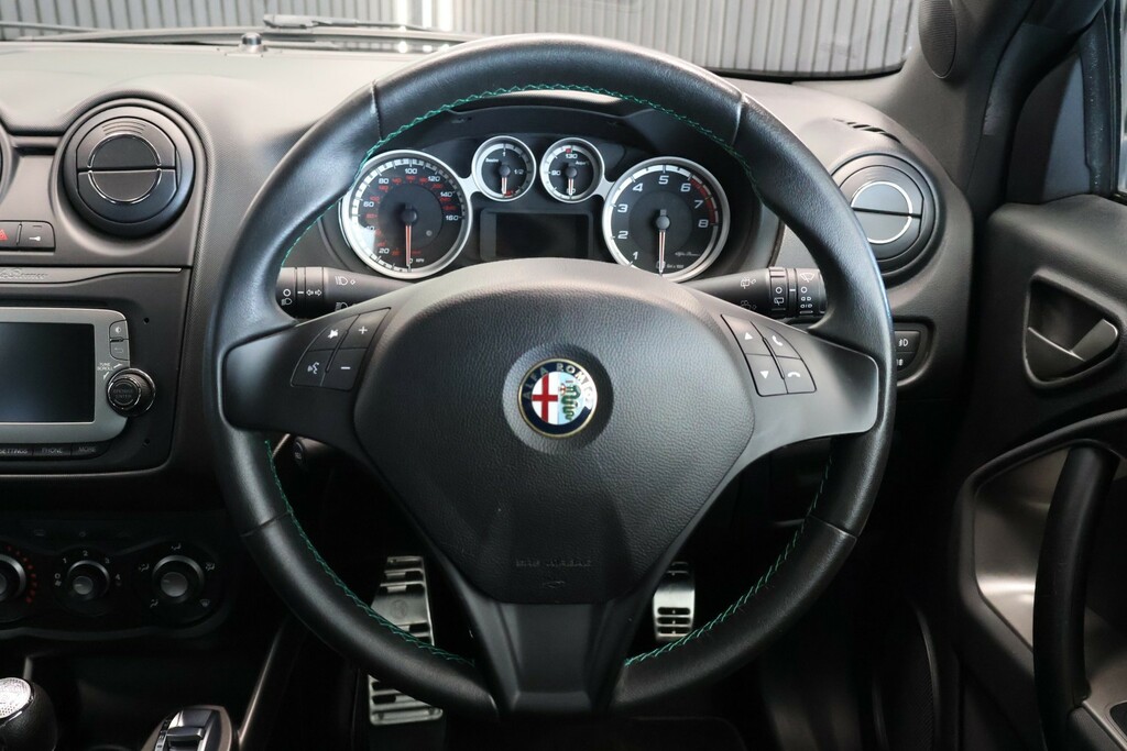 Alfa Romeo MiTo Twinair Distinctive 3-Door Red #23