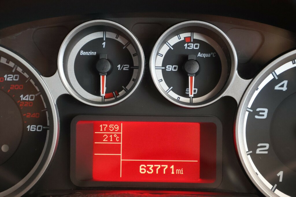 Alfa Romeo MiTo Twinair Distinctive 3-Door Red #35