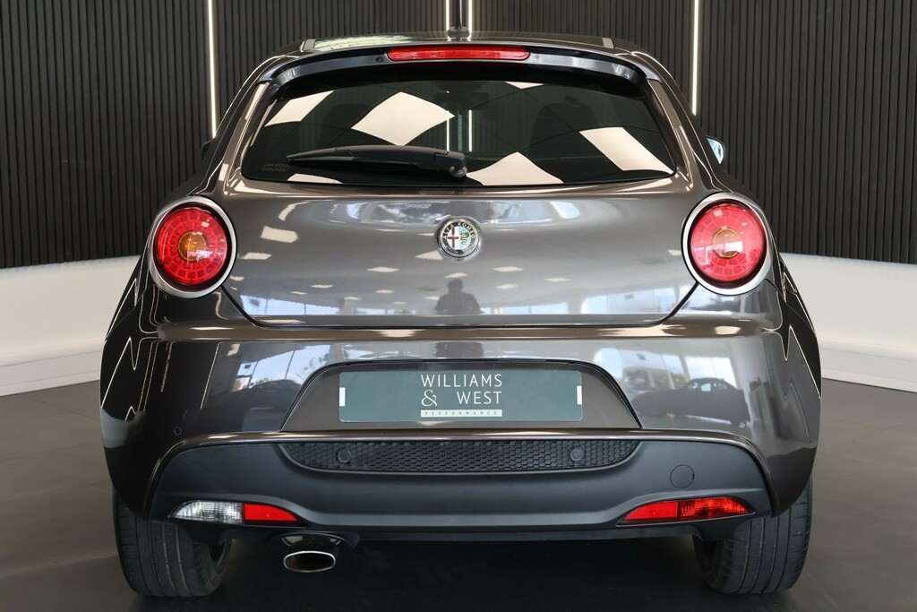 Alfa Romeo MiTo Twinair Distinctive 3-Door Red #14