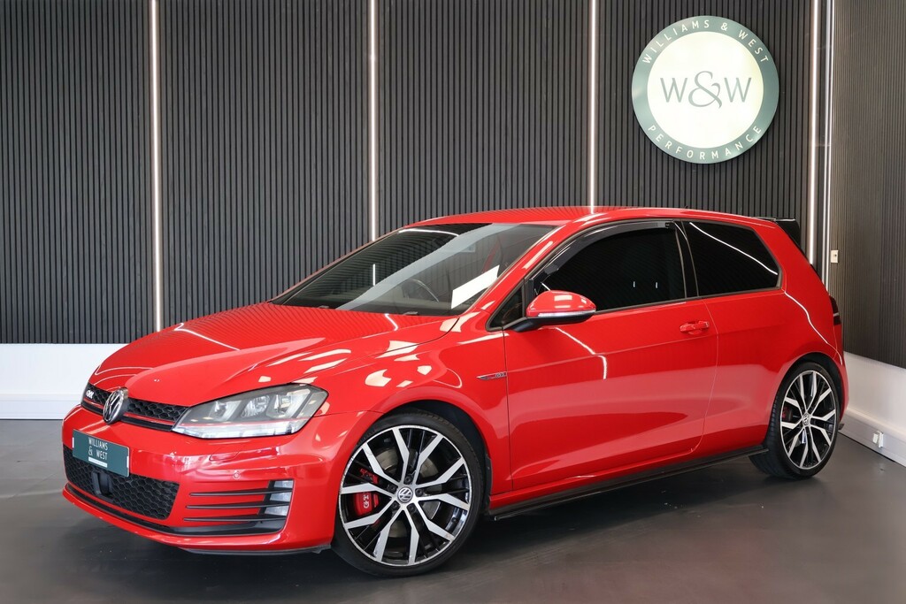 Volkswagen Golf Hatchback 2.0 Tsi Bluemotion Tech Gti Performance Red