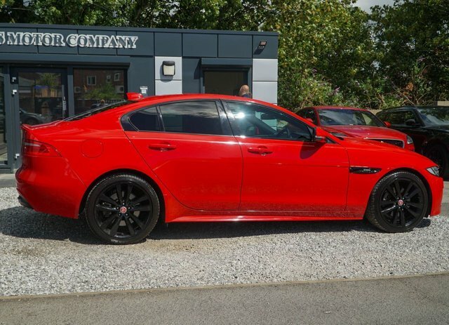 Jaguar XE 2018 2.0I Gpf R-sport Saloon Euro Red #5