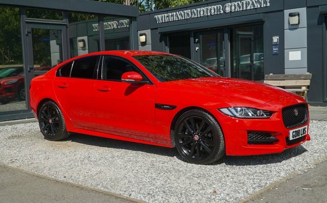 Jaguar XE 2018 2.0I Gpf R-sport Saloon Euro Red