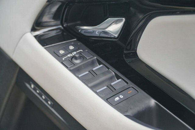 Land Rover Range Rover Evoque P270e 12.17Kwh Suv Black #54