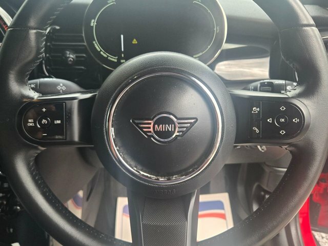 Mini Electric 2022 Cooper Se 32.6Kwh Level 2 Hatchback Elect Red #4