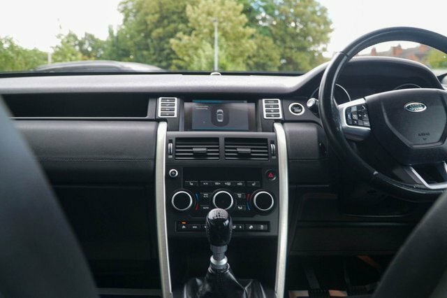 Land Rover Discovery Sport Se Tech Grey #29
