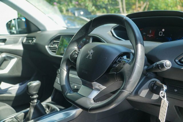 Peugeot 308 1.5 Bluehdi Ss Allure Digital 129 Bhp Black #50