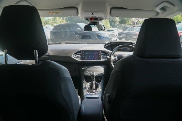 Peugeot 308 1.5 Bluehdi Ss Allure Digital 129 Bhp Black #44
