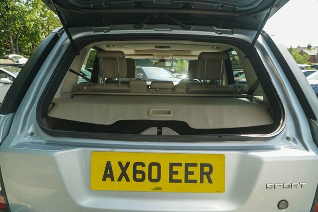 Land Rover Range Rover Sport Estate Tdv6 Black #35