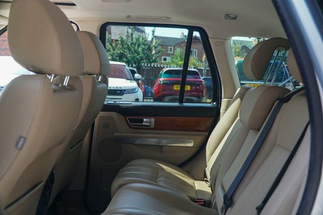 Land Rover Range Rover Sport Estate Tdv6 Black #27