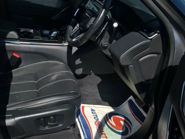Land Rover Range Rover Velar 2022 2.0 D200 Mhev Edition Suv 4Wd Grey #3