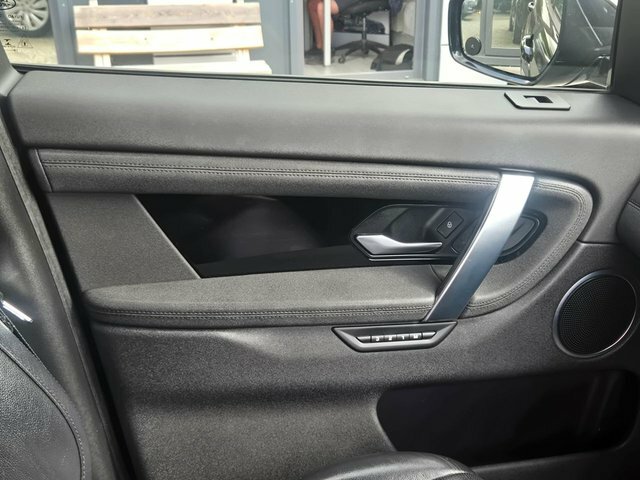 Land Rover Discovery Sport Discovery Sport Hse D Black #13
