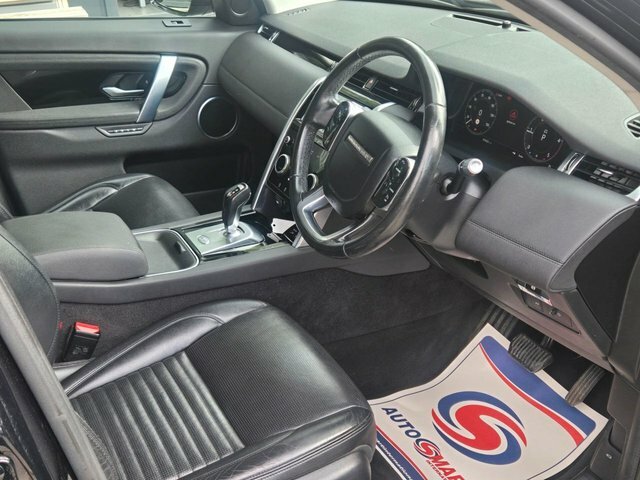 Land Rover Discovery Sport 2019 2.0 D150 Mhev Se Suv 4Wd Euro Black #2