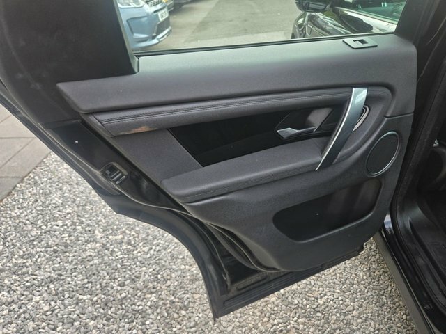Land Rover Discovery Sport Discovery Sport Hse D Black #44