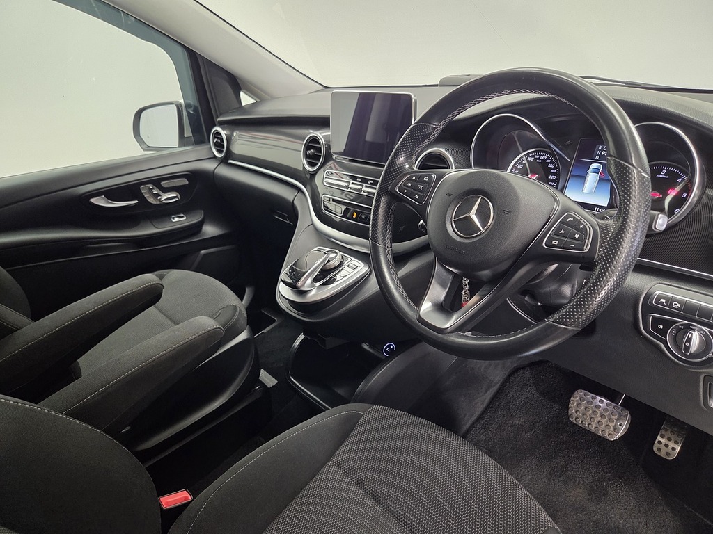 Mercedes-Benz V Class 2.2 V220d Bluetec Sport Mpv G-tronic E YJ19MVN Silver #5