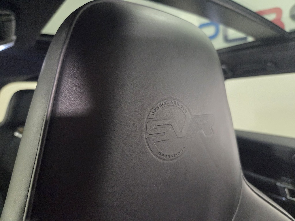 Land Rover Range Rover Sport 5.0 P575 V8 Svr Carbon Edition Suv White #4