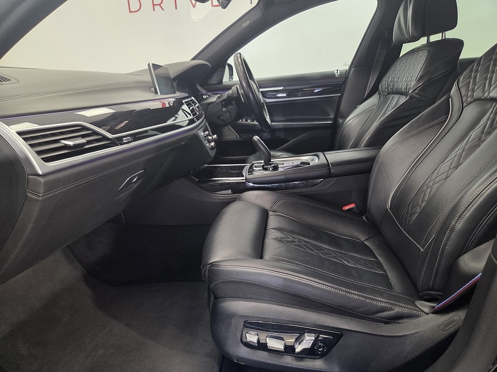 BMW 7 Series 3.0 745Le 12Kwh M Sport Xdrive Euro 6 Ss 4 Black #9