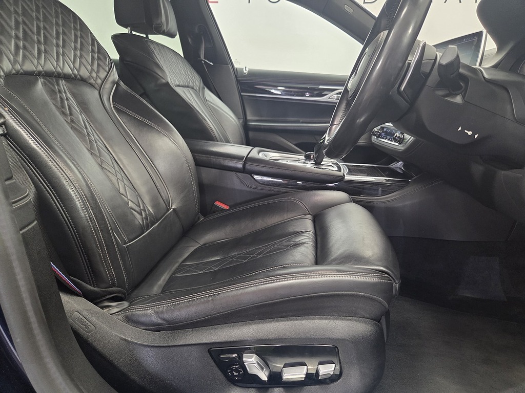 BMW 7 Series 3.0 730D Mht M Sport Saloon Hybrid Blue #3