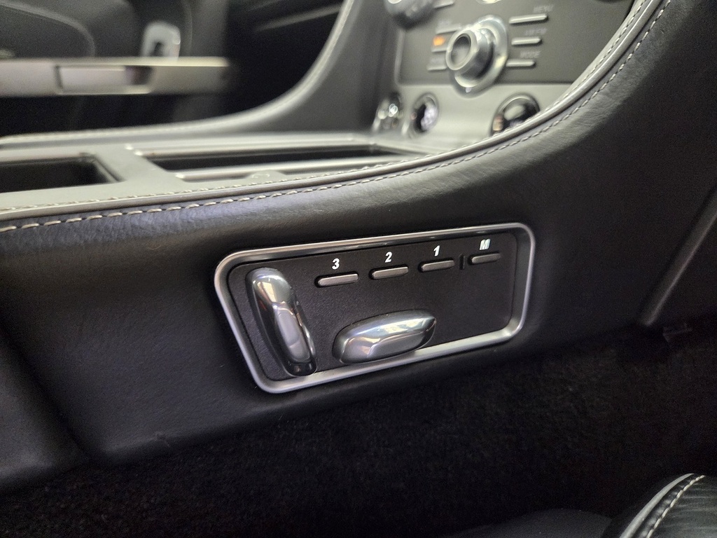 Aston Martin Virage  Silver #5