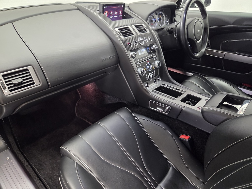 Aston Martin Virage  Silver #11