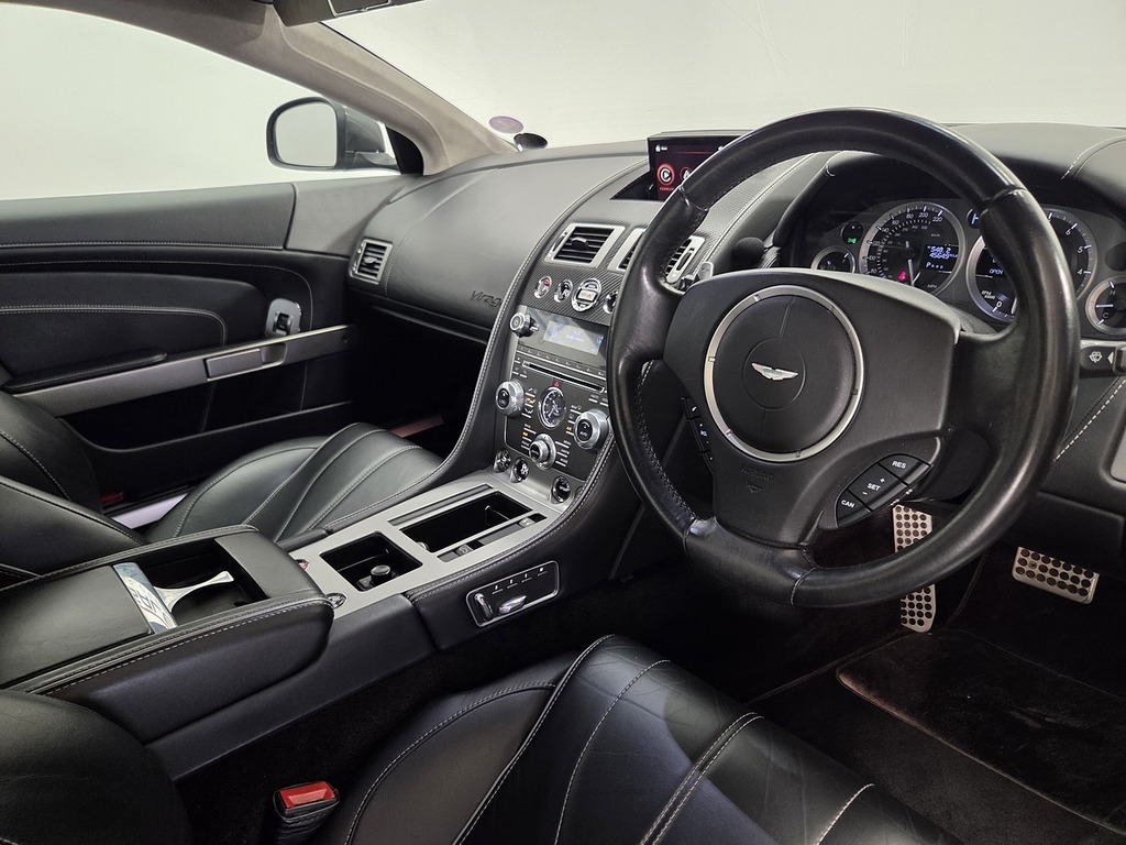 Aston Martin Virage  Silver #7