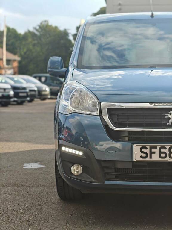 Peugeot Partner Tepee 1.6 Bluehdi 100 Active Etg Blue #9