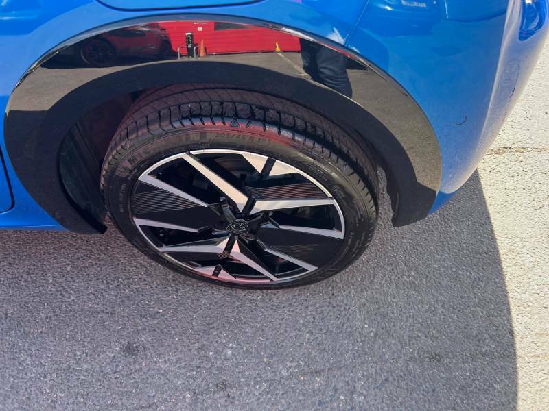 Peugeot 208 1.2 Hybrid Gt Hatchback Hybrid E-dsc6 E  #9