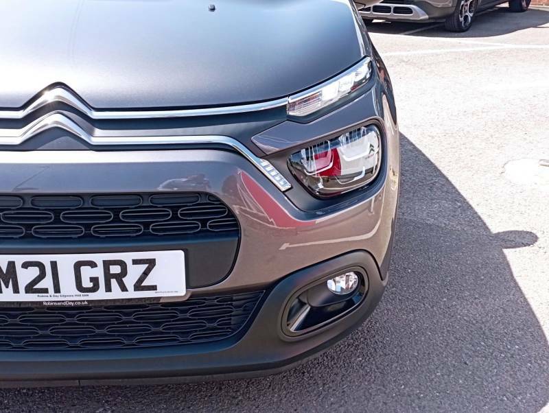 Citroen C3 1.2 83Hp Shine From 999 Deposit 219 Per Month White #42