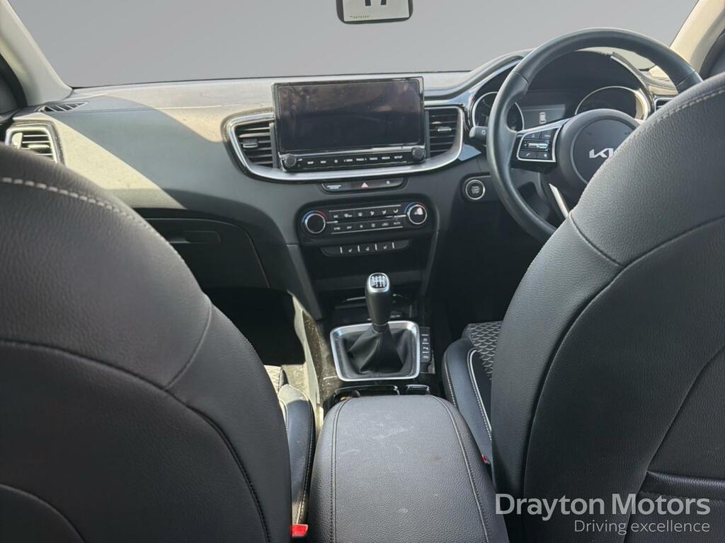 Kia Ceed 1.5 T-gdi 3 Sportswagon Euro 6 White #2