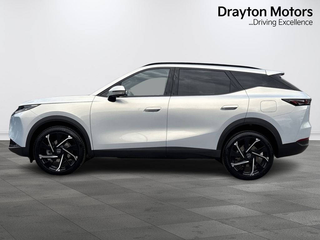 Omoda 7 1.5T Shs 18.4Kwh Noble Suv Plug-in Hybr Silver #4