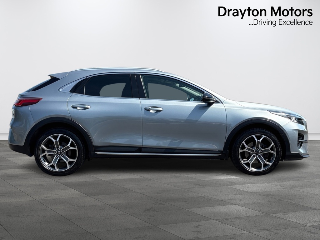 Kia Xceed 2021 1.6 Crdi Mhev 3 Suv Hybrid Grey #9