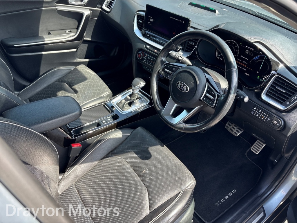 Kia Xceed 2021 1.6 Crdi Mhev 3 Suv Hybrid Grey #11