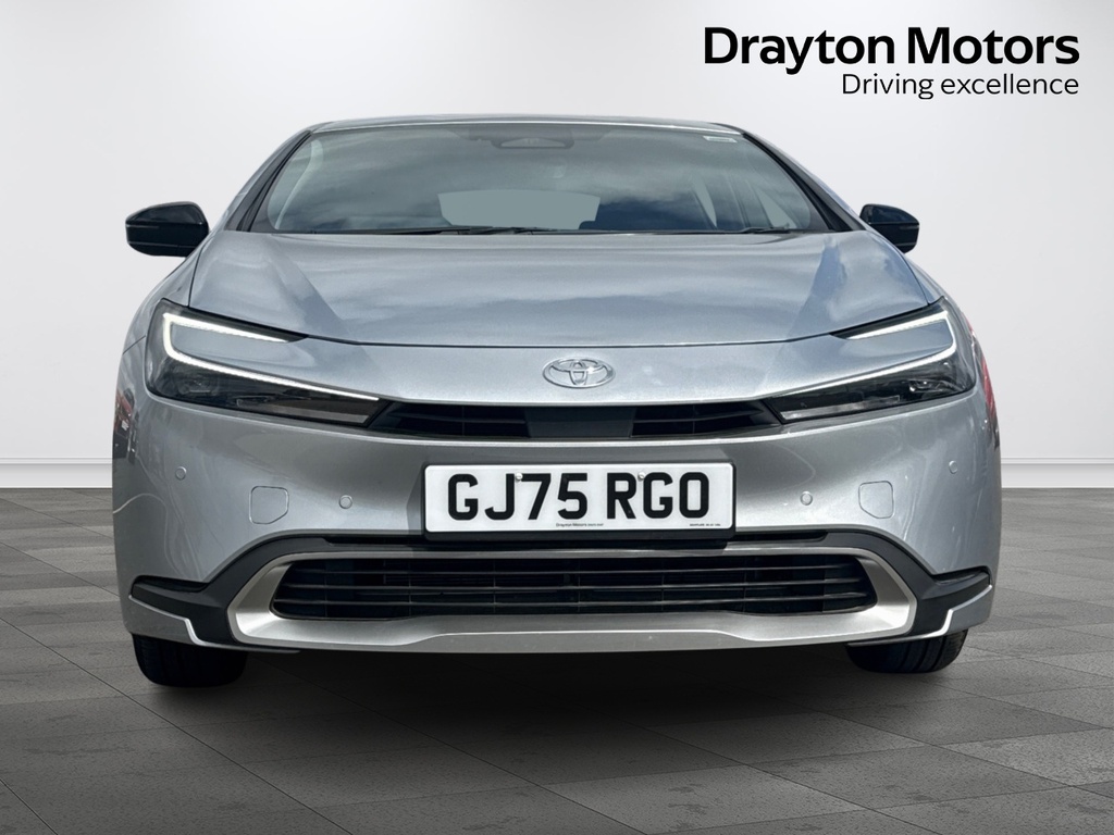 Toyota Prius 2.0 13.6Kwh Design Hatchback Plug-in Hy GJ75RGO Silver #3