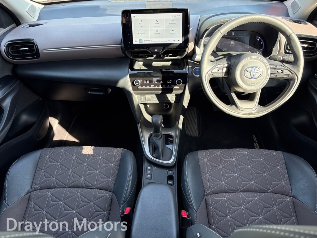 Toyota Yaris Cross 1.5 Vvt-h Excel Suv Hybrid E-cvt Euro 6 #2