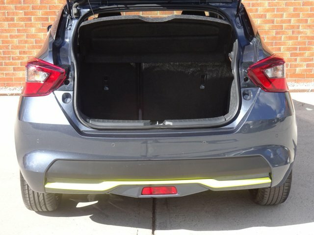Nissan Micra N-sport Black #30